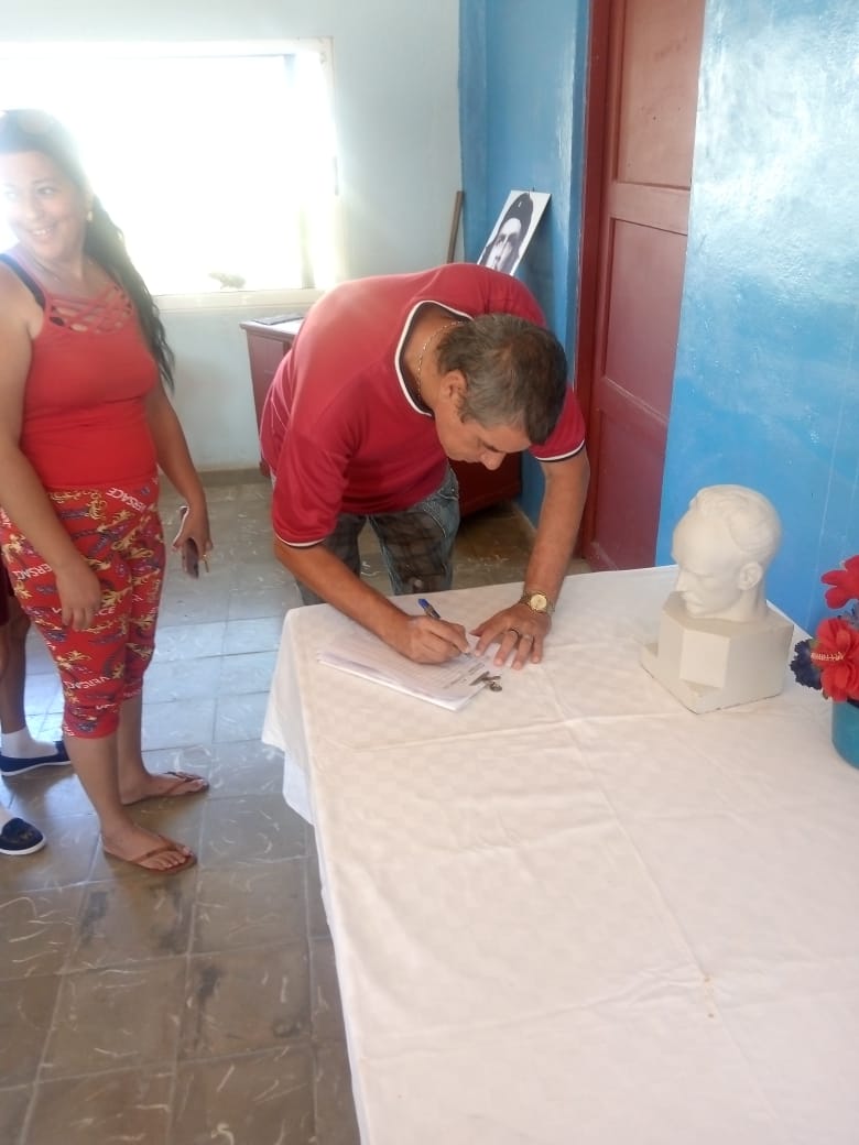 Empresa del Papel CUBAPEL tweet media