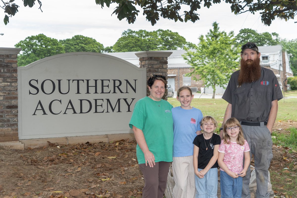 Introducing a CHOOSE Act Family — meet the Harrisons! 👋

“We want our girls to value their education — and now, oh my gosh, we have a choice!” -Eric and Autumn, parents of two (and soon three) supported by the CHOOSE Act.

Proud Alabama is giving families a choice. #alpolitics