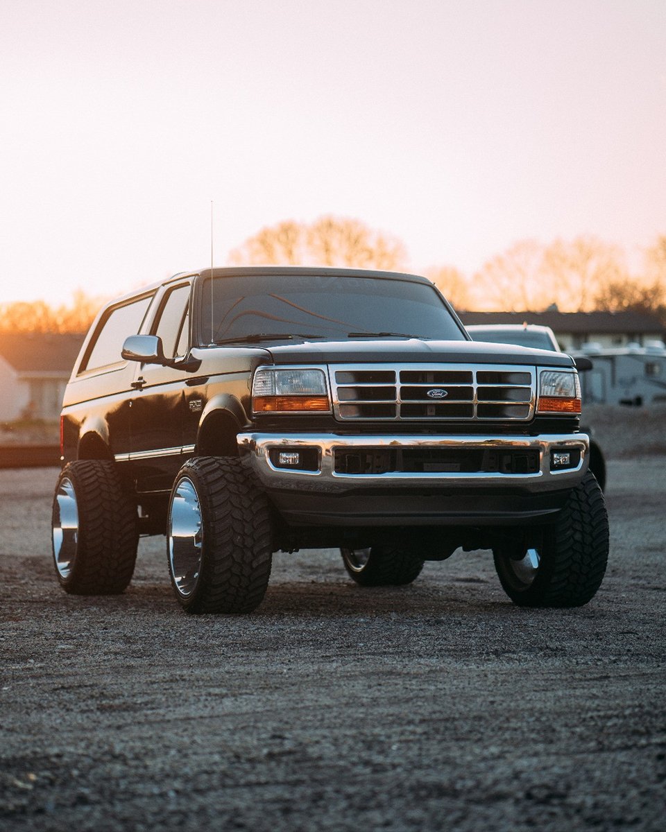 customoffsets's tweet image. Who said you can't improve upon the original design?

#customOffsets #bronco #classicTrucks