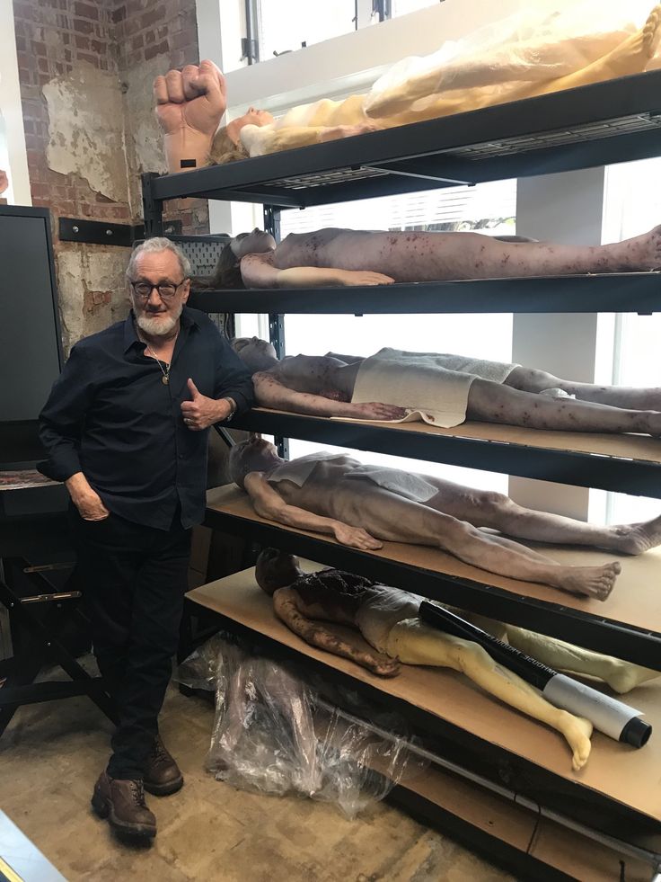 DyerbolicalDB's tweet photo. Freddy Krueger himself, Robert Englund, at the exhibition for Guillermo del Toro’s Frankenstein https://t.co/mPQtA6LVHt
