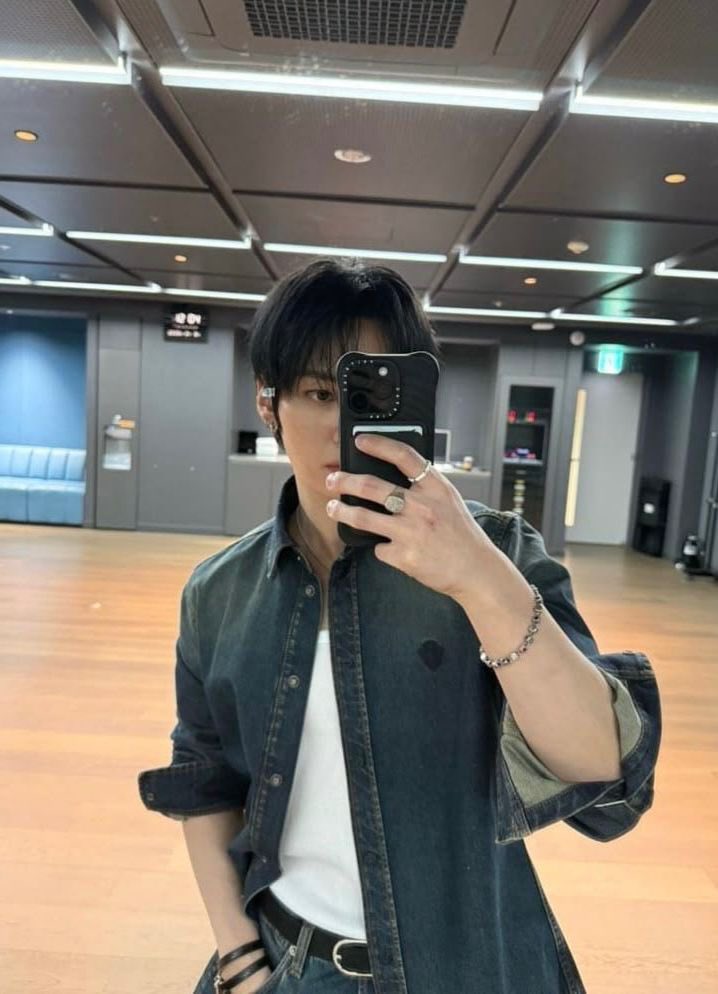 thaysdaily_'s tweet image. ~me and my fav💭

#SSD #StaySelcaDay #LeeKnow #StrayKids #리노 #스트레이키즈 @Stray_Kids