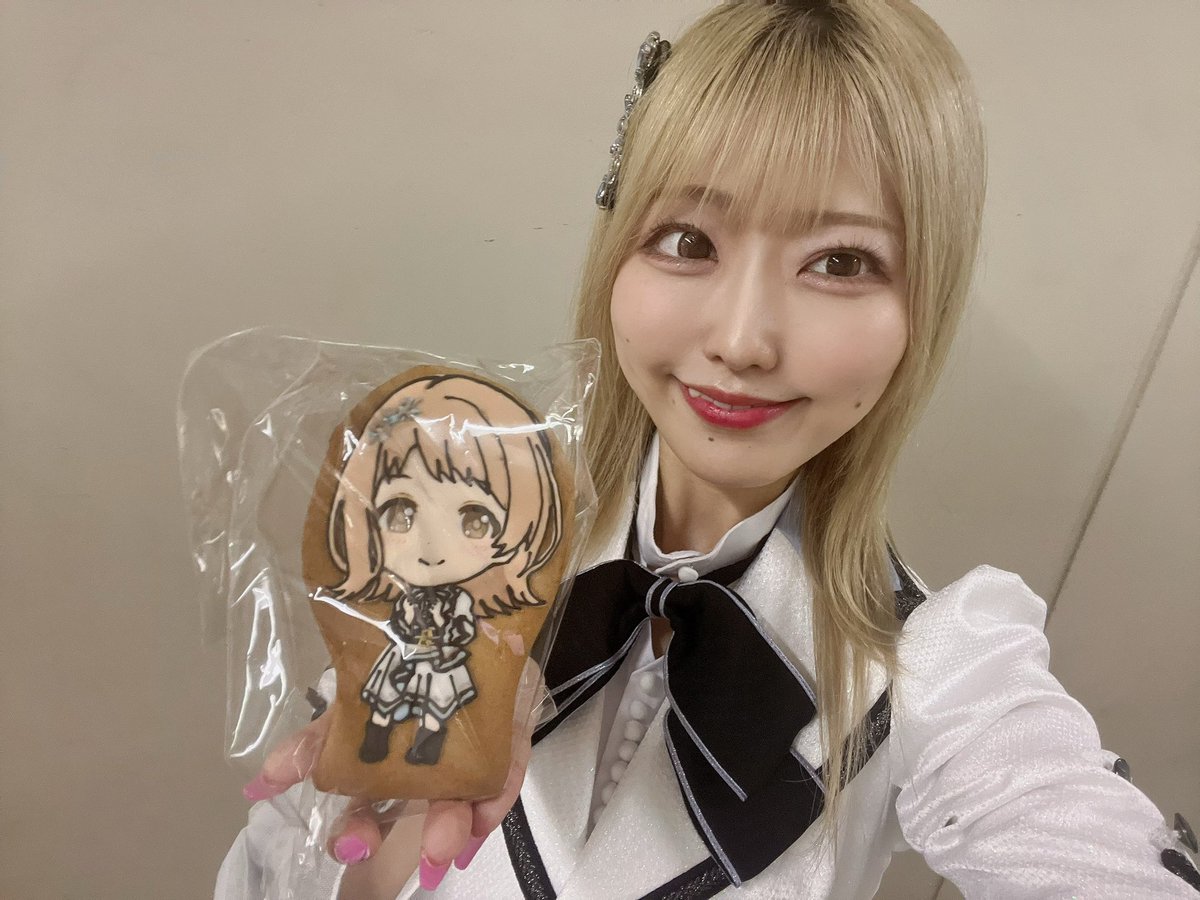 関根瞳 tweet media