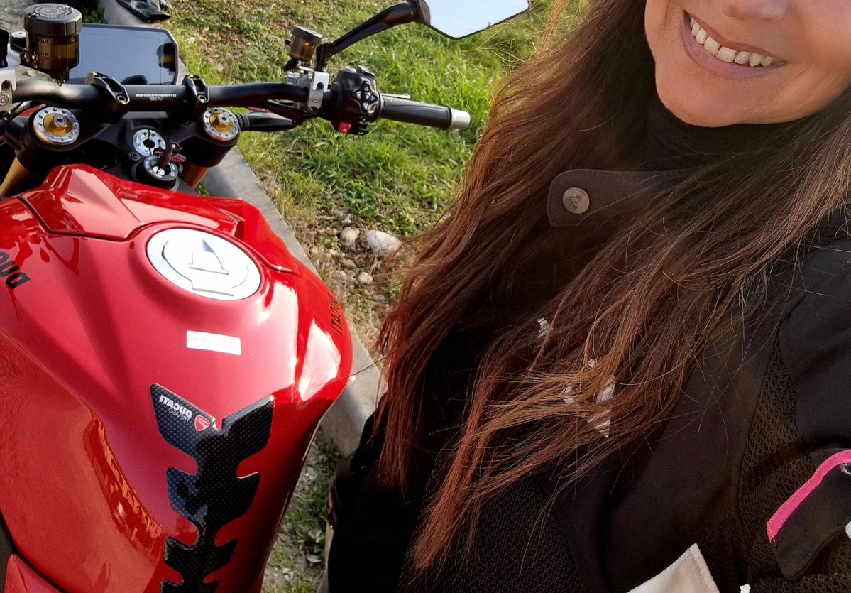 Angel  tweet media