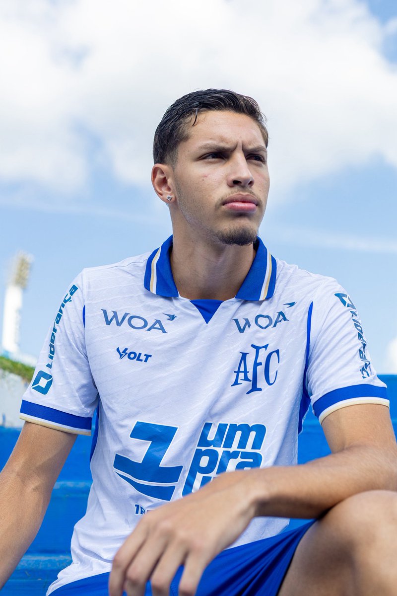 AvaiFC's tweet photo. Se tem manto novo, tem que ter foto nova. 😎

Nossa nova camisa já está disponível para a Nação Avaiana nas lojas Leão da Ilha da Ressacada e da Beira-Mar, e também no site https://t.co/qjzH2uOOyz.

#TodosPeloAvaí
#VoltSport
📷: Leandro Boeira/@avaifc https://t.co/YqtfzbwI8v
