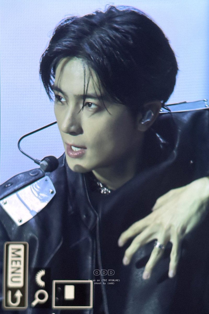 오드ᵒᵈᵈ tweet media