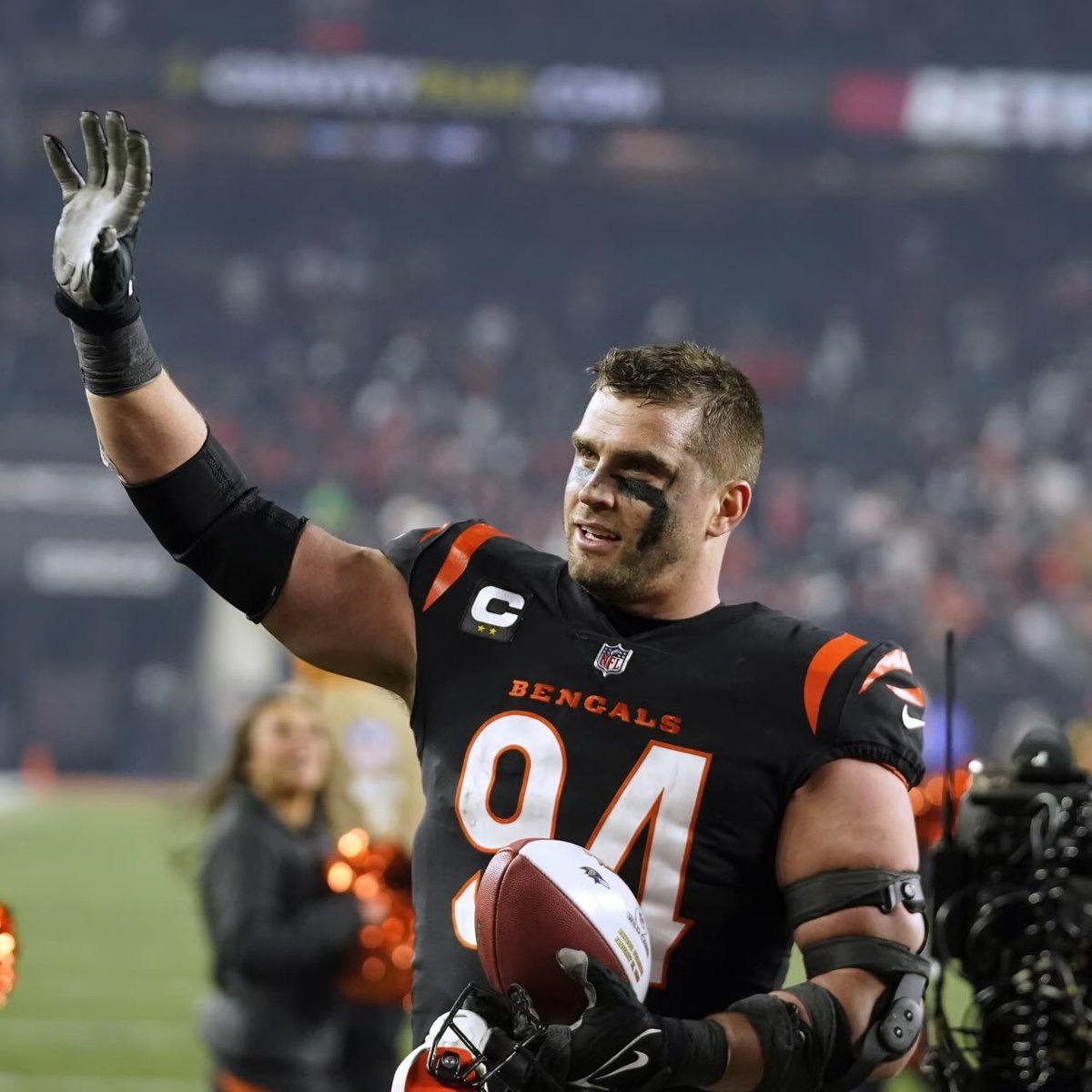 FOX19Jeremy's tweet image. Great story from Sam Hubbard on his draft night experience.

Pittsburgh was on the clock when the phone rang. His family’s immediate reaction was basically, “Oh no.”

He saw the 513. It was the #Bengals calling about the next pick. The rest is history.

(Pitt took Mason Rudolph)