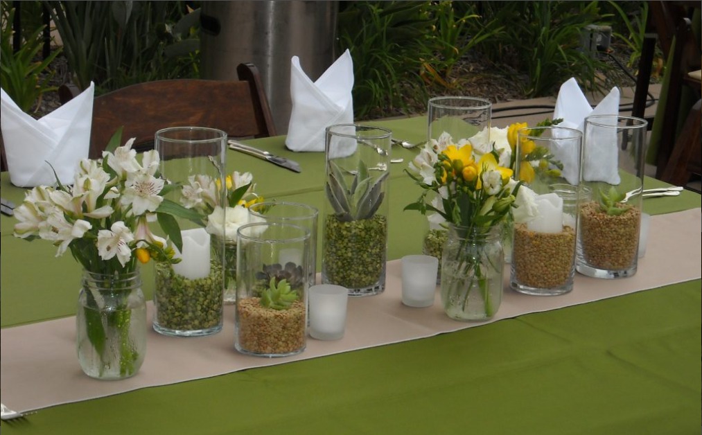 At Moxie Events, we believe it’s the little details that make your event truly shine. From elegant textures to carefully chosen colors, our floral and table treatments transform ordinary spaces into extraordinary experiences. 🌿🌺