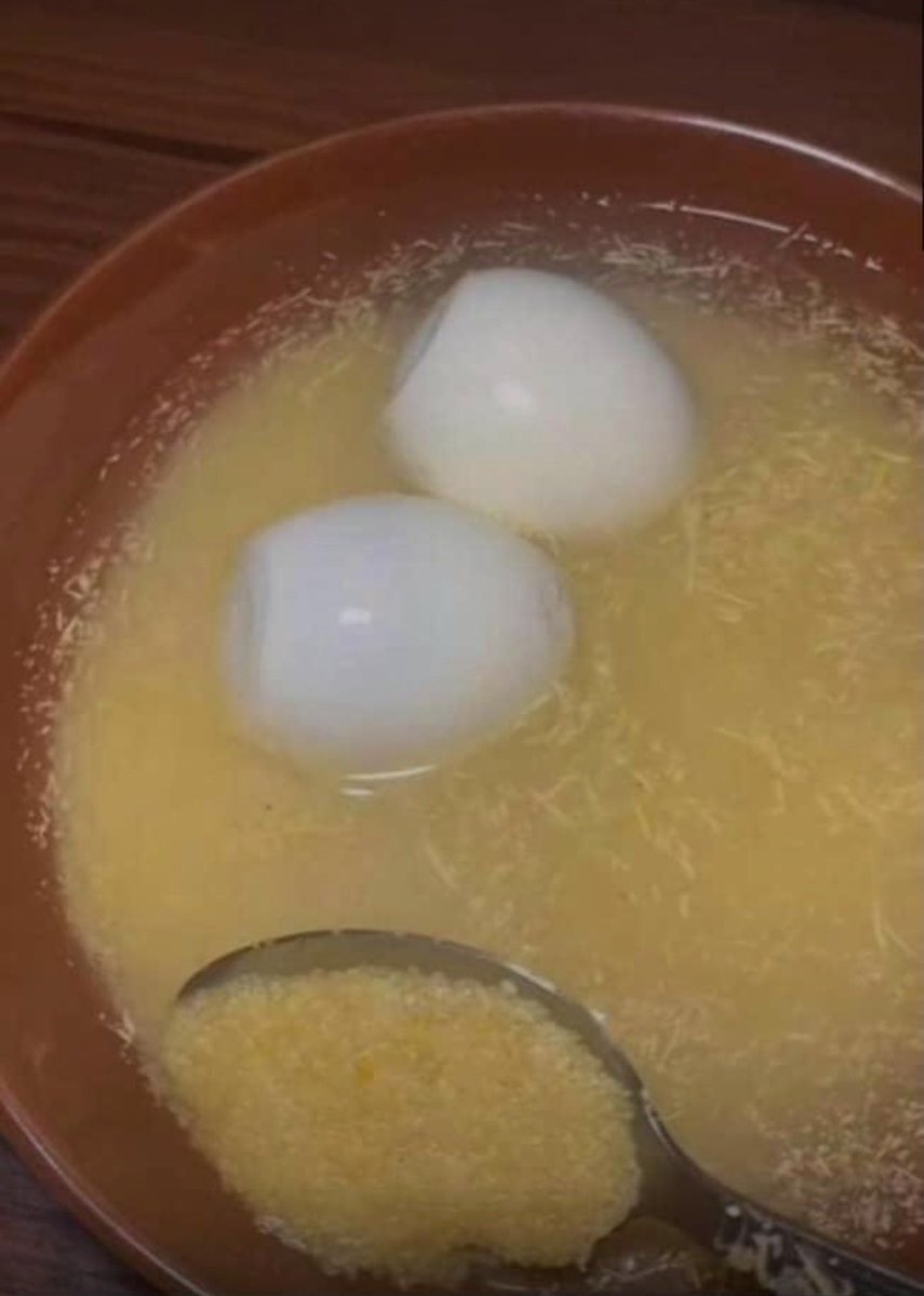 Akande🤖 tweet media