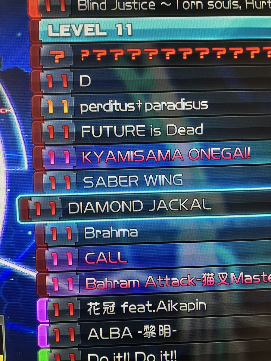 音ゲーをするらくだ🐫 tweet media