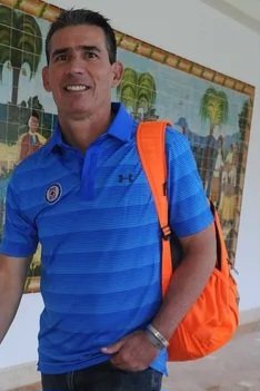 𝗟𝘂𝗶𝘀_𝗔𝘇𝘂I  tweet media