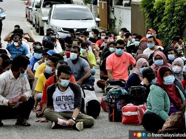 Asidullah587677's tweet photo. Honourable @anwaribrahim, we respectfully call for compassion toward Rohingya refugees. Please release detainees, ensure UNHCR access, and uphold human dignity. End arbitrary arresting Rohingya. #FreeRohingya #ProtectRohingya #HumanRights https://t.co/gfzZDjBAJf