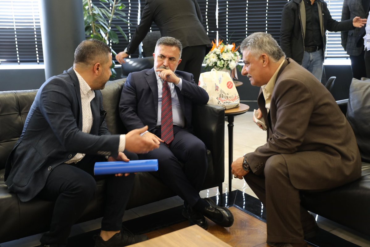 İl Başkanlığımızda hemşehrilerimizi ağırlamaya, gönül buluşmalarımızı sürdürmeye devam ediyoruz.
Her ziyaret; bir muhabbet, her buluşma; birliğimizin daha da güçlenmesi demek.

Bizleri yalnız bırakmayan hemşerilerimize gönülden teşekkür ediyoruz.