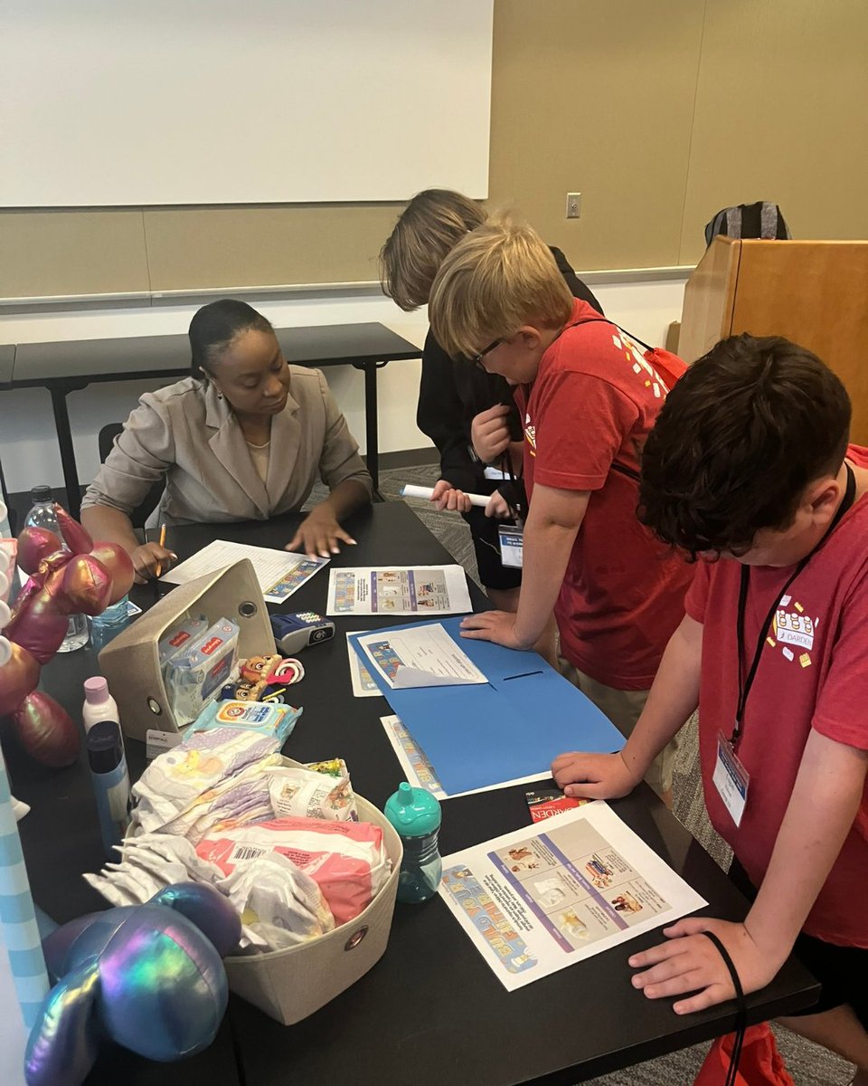 DardenCU's tweet photo. Our team turned financial literacy into a real-world experience at Darden’s Bring Your Child to Work Day 💳

Kids made real-life money decisions with debit cards, budgets, and interactive shopping stops.

Smart money habits start early.

#FinancialLiteracy #CommunityImpact #USFCU https://t.co/zm4tQReWSj