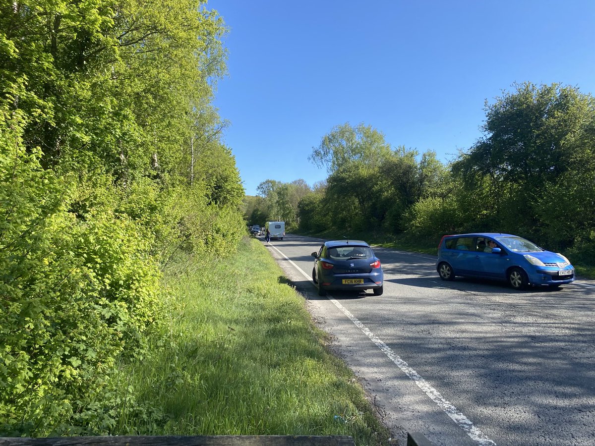 cbusybody's tweet photo. @WGUNews @BBCNottingham A57 bypass shut in both directions between Millhouse &amp; Netherton Road roundabouts due RTC near to the flyover , emergency services on the scene #worksop https://t.co/UVOAVMBbb4
