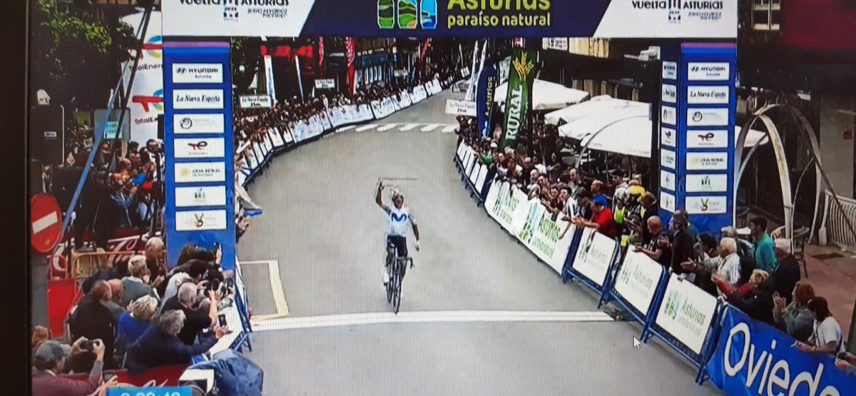Johnpatriota016's tweet photo. Victoria incontestable de nuestro @NairoQuinCo
#VueltaAsturias
Dedicado a Cristian Camilo QEPD https://t.co/tPhzov21xS