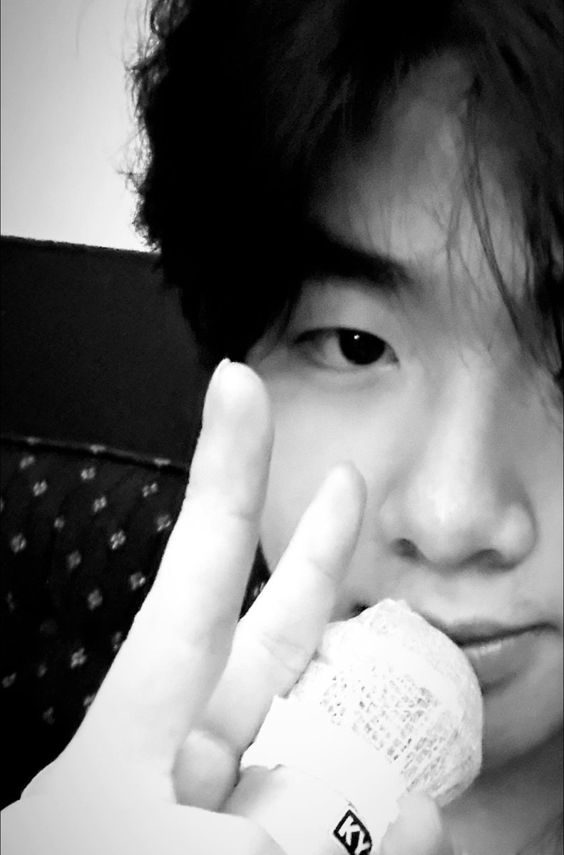 달은가장오래된티비 tweet media