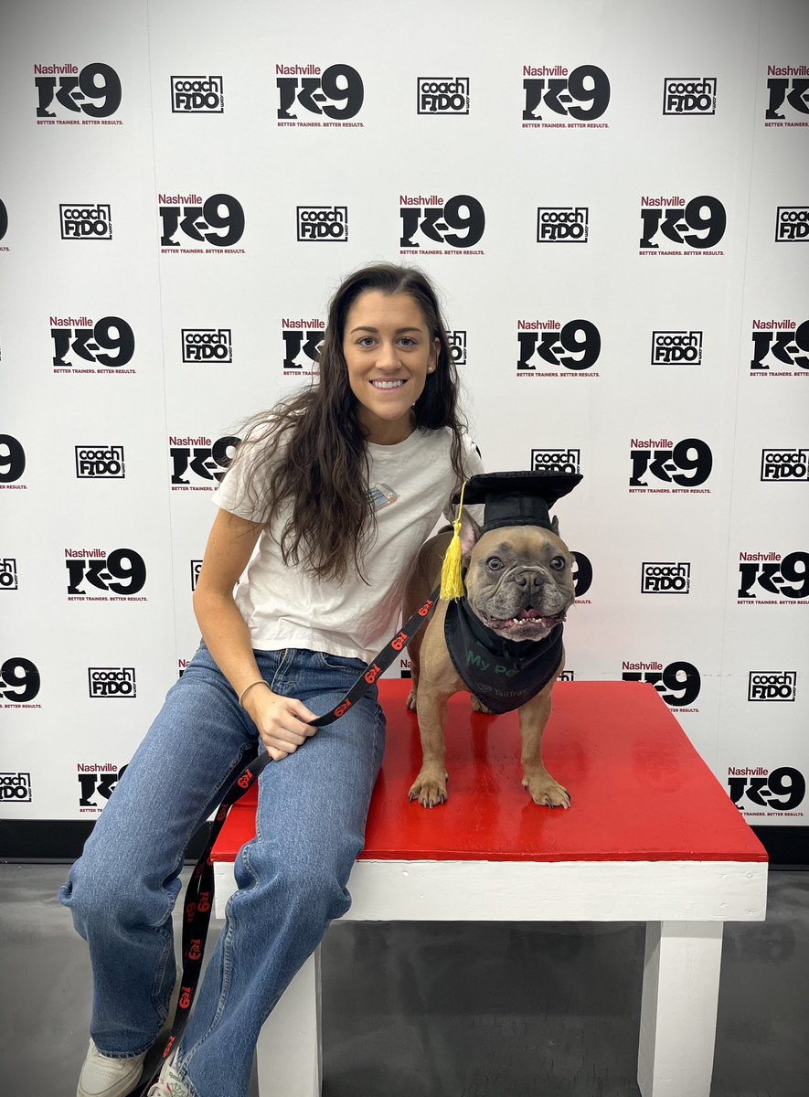 NashvilleK9's tweet image. Congratulations, Toast! You graduated!! 

#frenchbulldog ❤️ #dogtraining #bettertrainers #betterresults #NashvilleK9