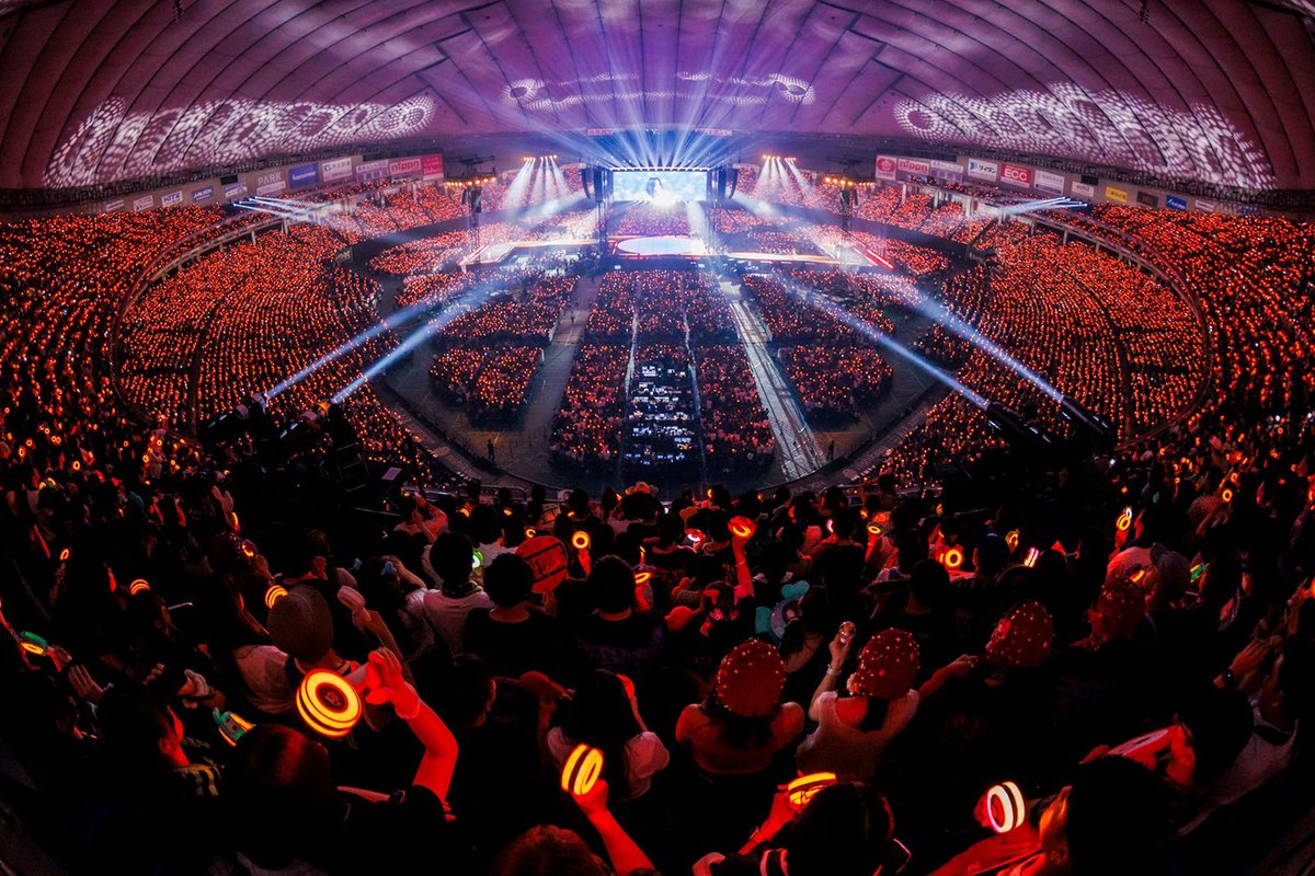 TWICE_Charts's tweet photo. Today, @JYPETWICE is set to become the first foreign artist to headline a concert at the Japan National Stadium.

The three shows are expected to have a total audience of approximately 240,000 attendees. https://t.co/BjuXmkESsD