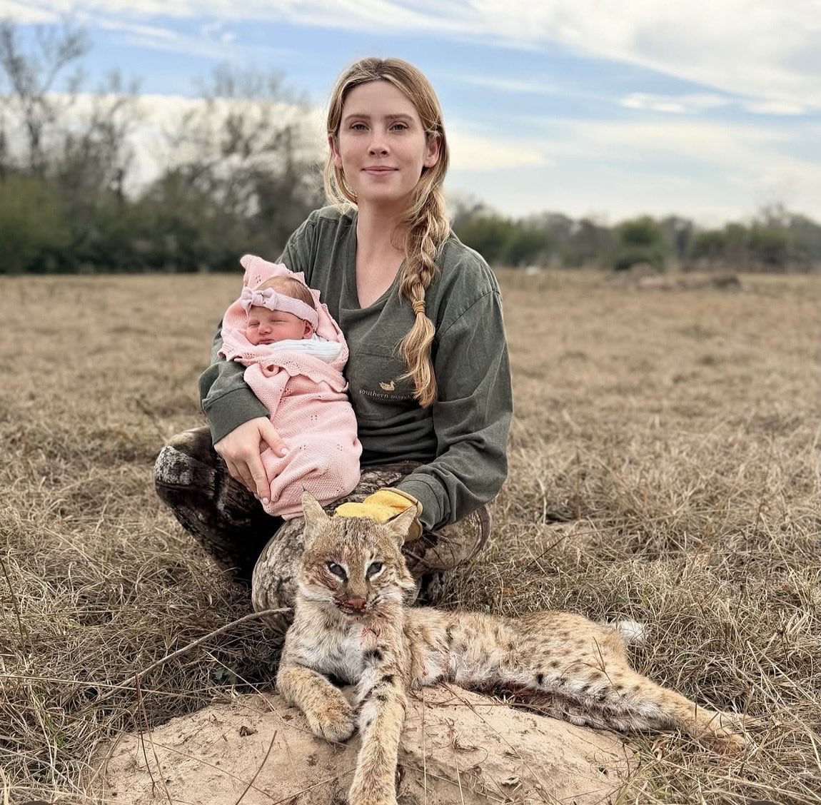 Xpose Trophy Hunting tweet media