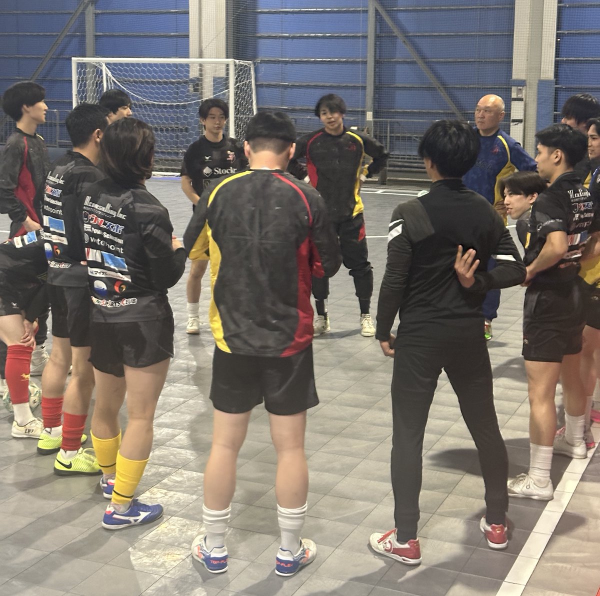【トレーニングマッチのお知らせ】

4月25日(金) 18:00
vs リガーレヴィア葛飾サテライト
📍ミズノフットサルプラザ味の素スタジアム

戦術的な試みを間近で確認できる機会です。
観戦無料。

ぜひ会場で応援をお願いします🔥🦊