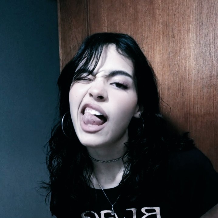 𝚴𝗎𝗑 ʰᵃˢ ᴮˡᵘᵉ ᴸᶦᵖˢ tweet media