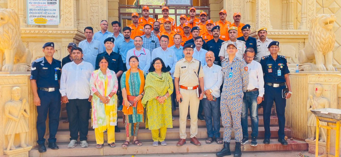 06NDRF's tweet image. #24/04/2026
♦#Team 06 NDRF participated in a Joint mock exercise on “Cable Car Emergencies” along with other stakeholders at Sundha Mata Mandir Rope way in Dist. Jalore, Rajasthan, to enhance rescue preparedness and coordination.
#आपदा_सेवा_सदैव_सर्वत्र
@NDRFHQ
@dm_jalore
@ANI