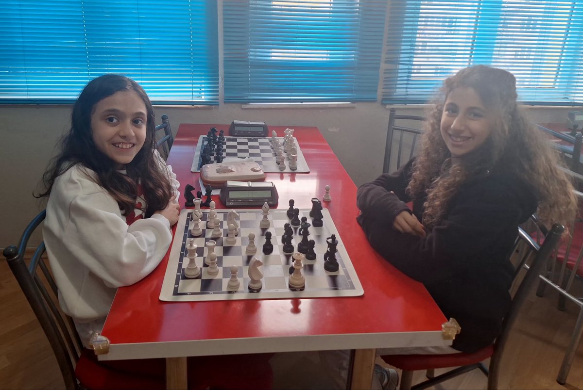 onuralacaba's tweet photo. #BuyukUstalarSatrancKulubu
#antalyasatranc
#satrancegitimi
#chesskids
#gençyetenekler https://t.co/0FcU47OHI4