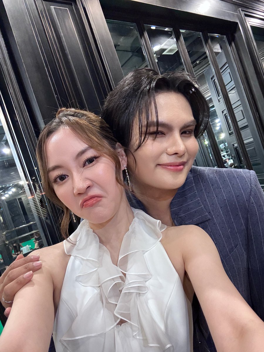 Ployjomkoh tweet media