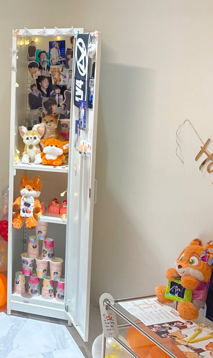 Choose Your Side tweet media