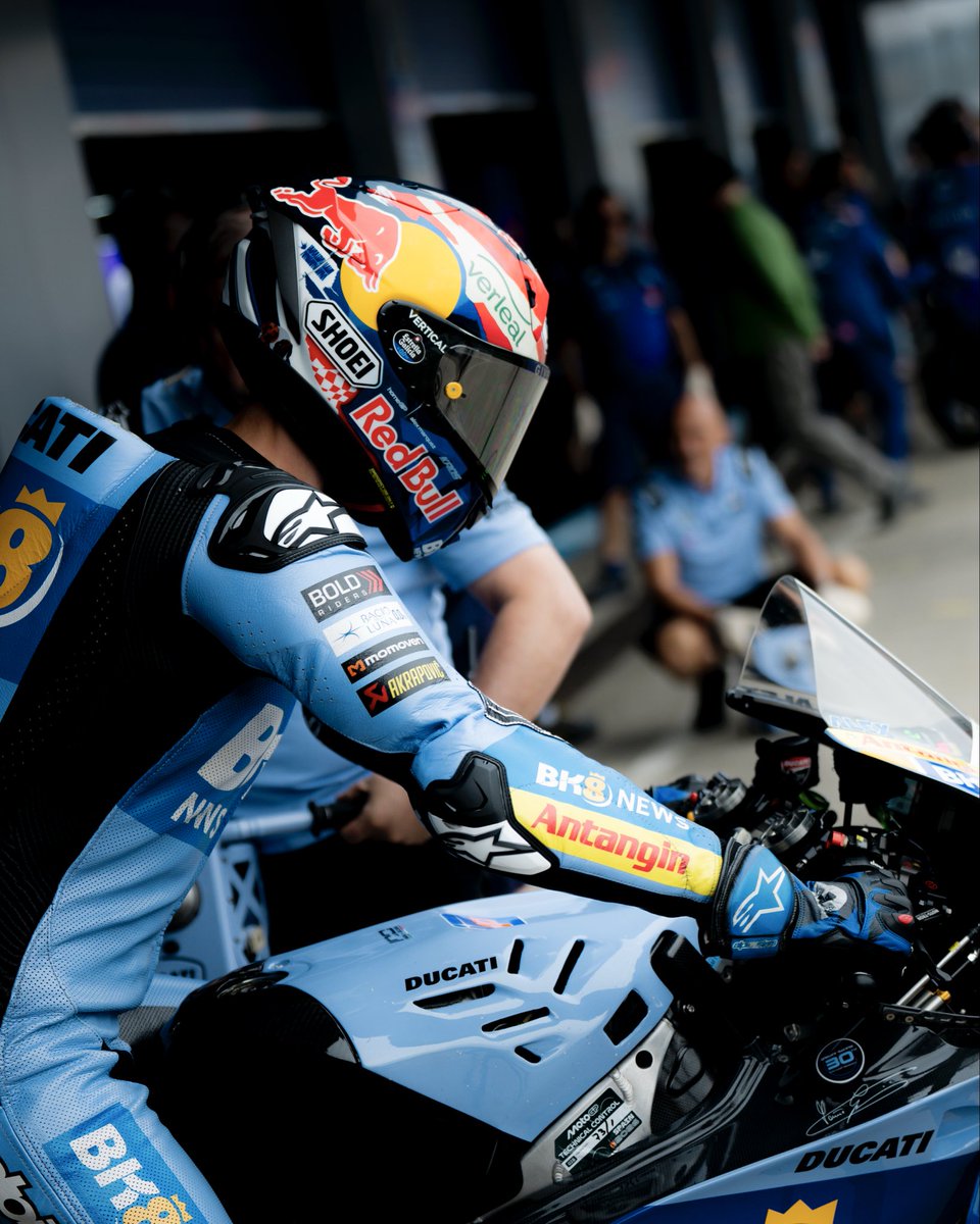 BLUE SQUAD 73 tweet media