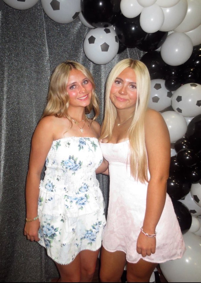 ATWsoccer2028's tweet image. Bless to receive these awards to wrap up our 25-26 LDHS varsity soccer season! 
-District 8-4a Acedemic all district 
-District 8-4a 1st team all district
#collegesoccer #recruitment #womenssoccer @recruitfluency @RecruitMatador @TheSoccerWire @Smedley033 @prepstarsoccer