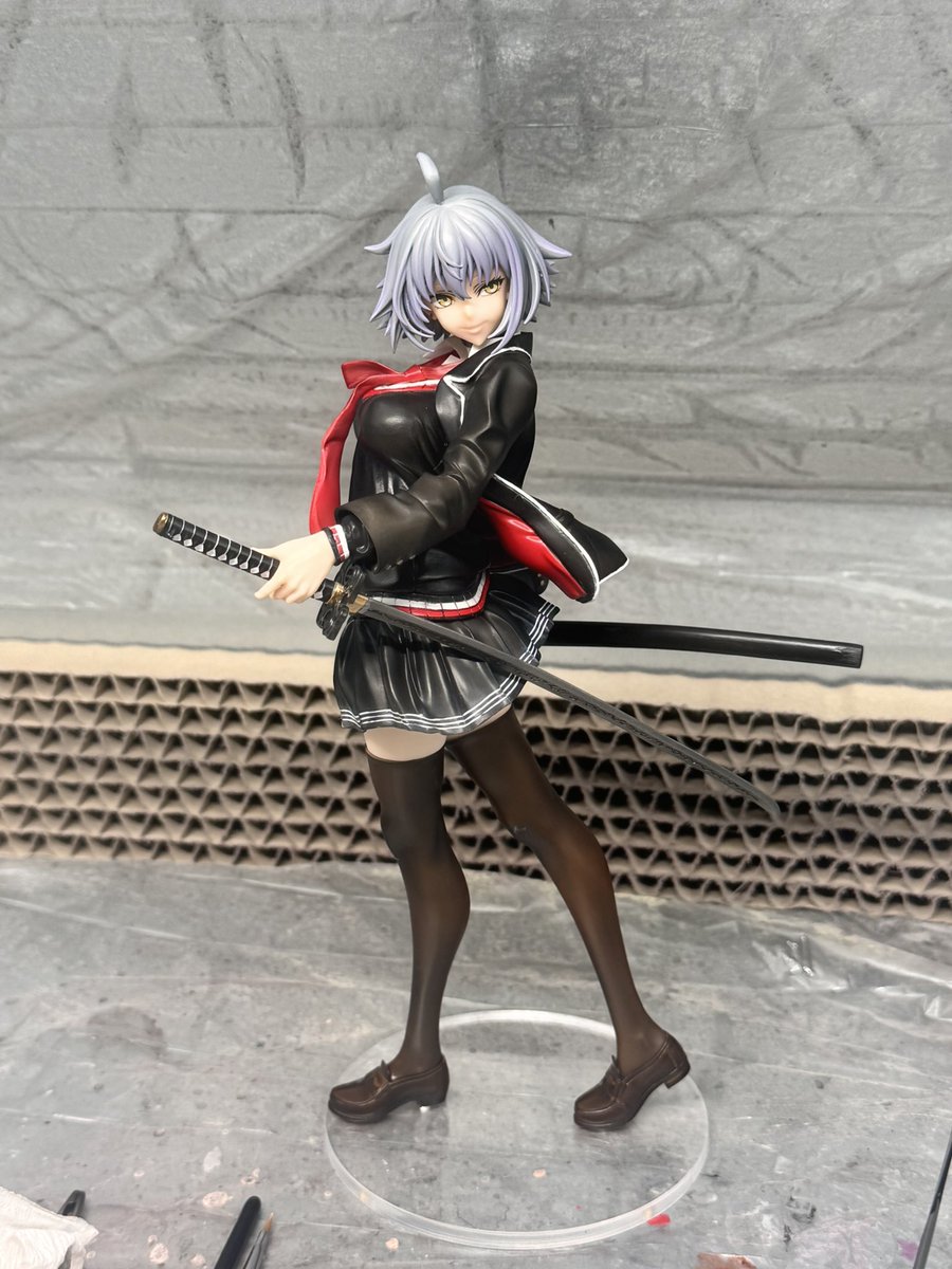 ガレージキット初製作、グリズリーパンダさんの制服ジャンヌオルタです