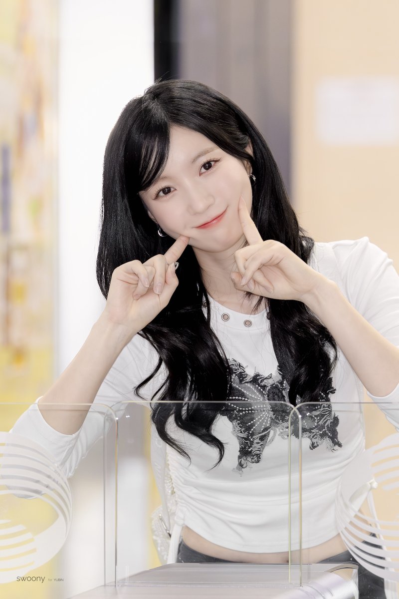 260424 쌤과 함께

모든 순간이 명장면📸

#오마이걸 #유빈 #배유빈 
#OHMYGIRL #YUBIN