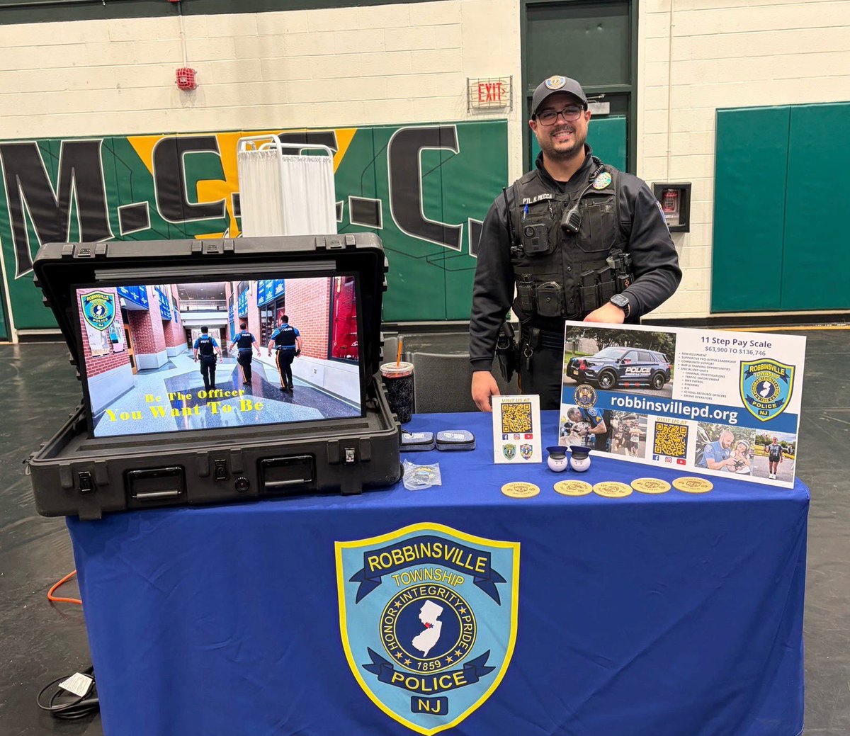 MCCC_SLL's tweet photo. Criminal Justice Fair 👮🏾 https://t.co/PxW3DogZL8