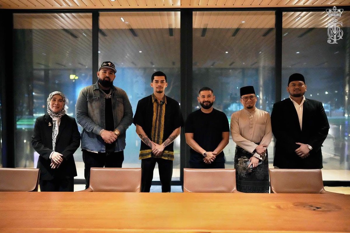 HRH Crown Prince of Johor tweet media