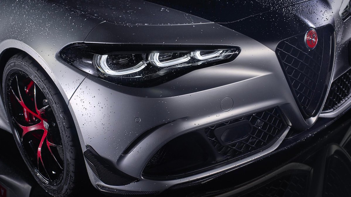 Alfa Romeo Italia tweet media