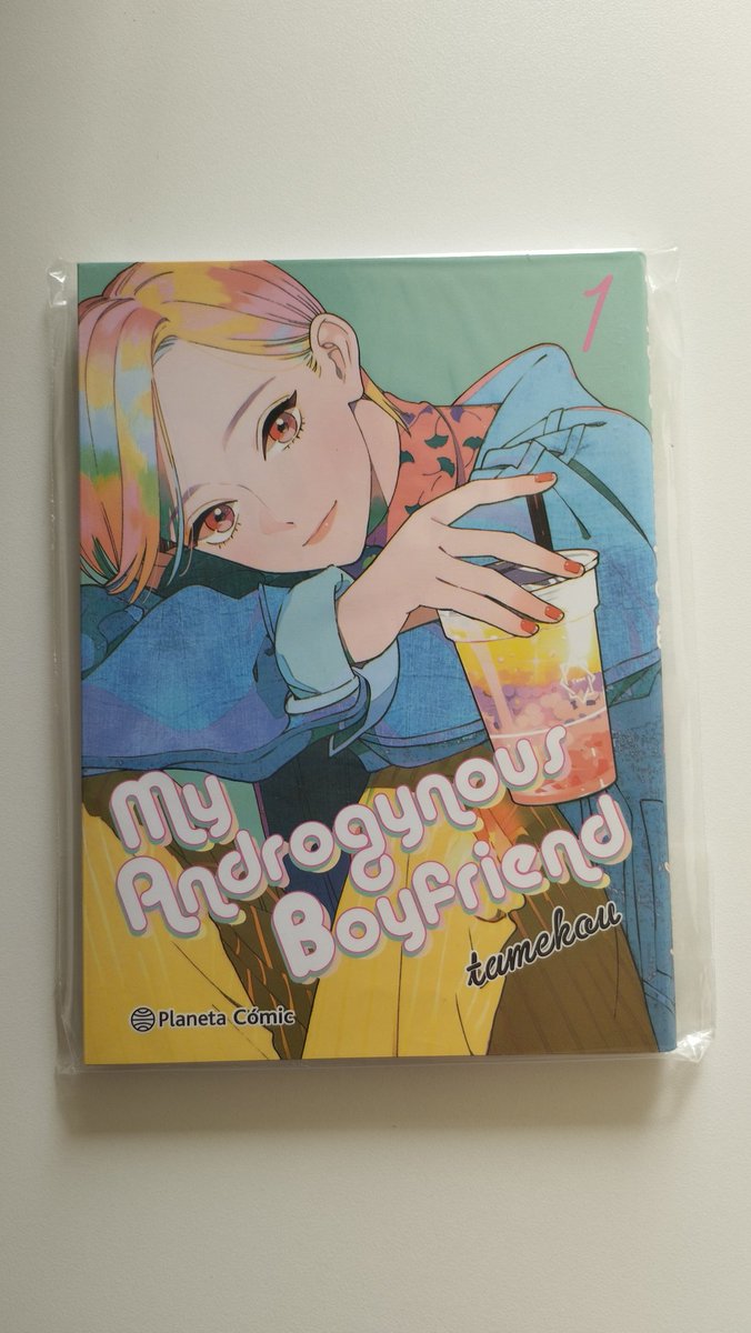 Meguru es un chico al que le encanta la moda. En concreto el estilo "genderless". Wako es su pareja y su mayor fan.

My Androgynous boyfriend no es un ensayo sobre expresión de género pero si una obra en la que se normalizan expresiones de género fuera de lo tradicional.

+