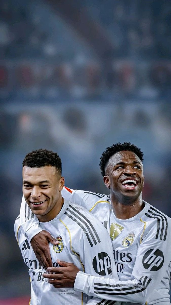 MuyumbuJRaoul's tweet image. Mbappé et Vini, ce duo marchera, on se revoit en Juin 2027.
#Mbappé #Vini #RealMadrid