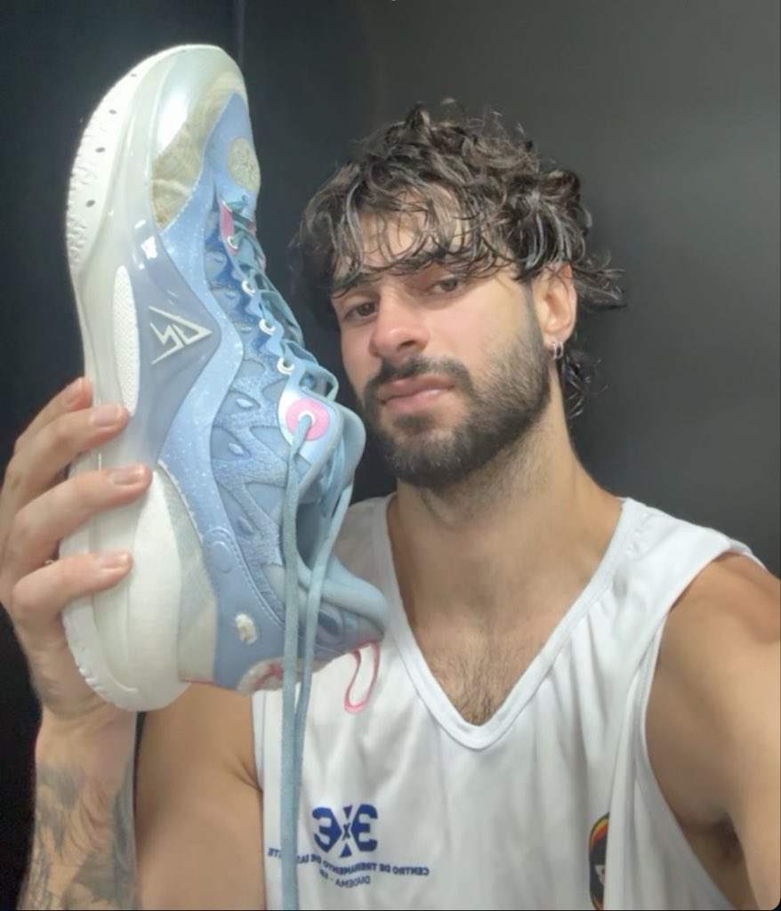 MACHOS SUPREMOS tweet media