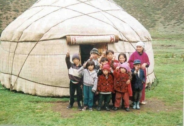 dayantech's tweet image. Blast from the past! Shot on film, 100 ASA Real life, no filters. Just film. Somewhere in the world.
#Photography #children #Travellers