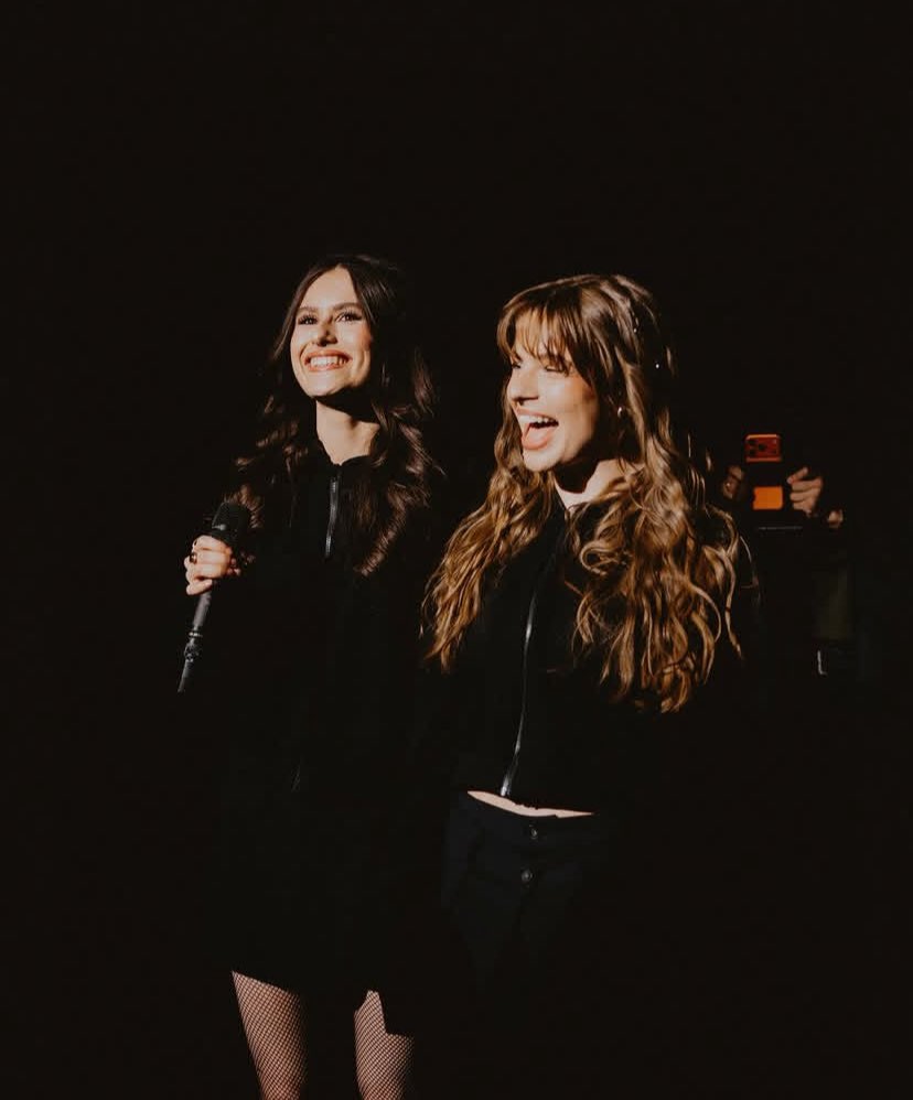 AbyCisse76939's tweet photo. Mes stars 🥰#jeanouk #anouk #jeanne https://t.co/VgJffmC33I