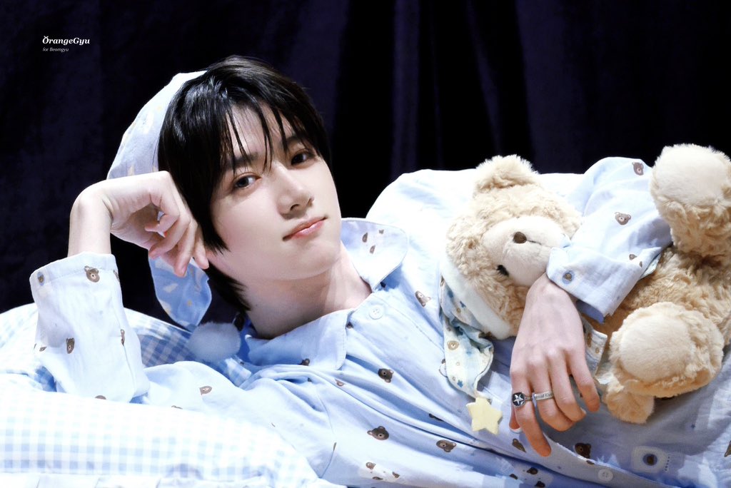 밤왼.zip tweet media