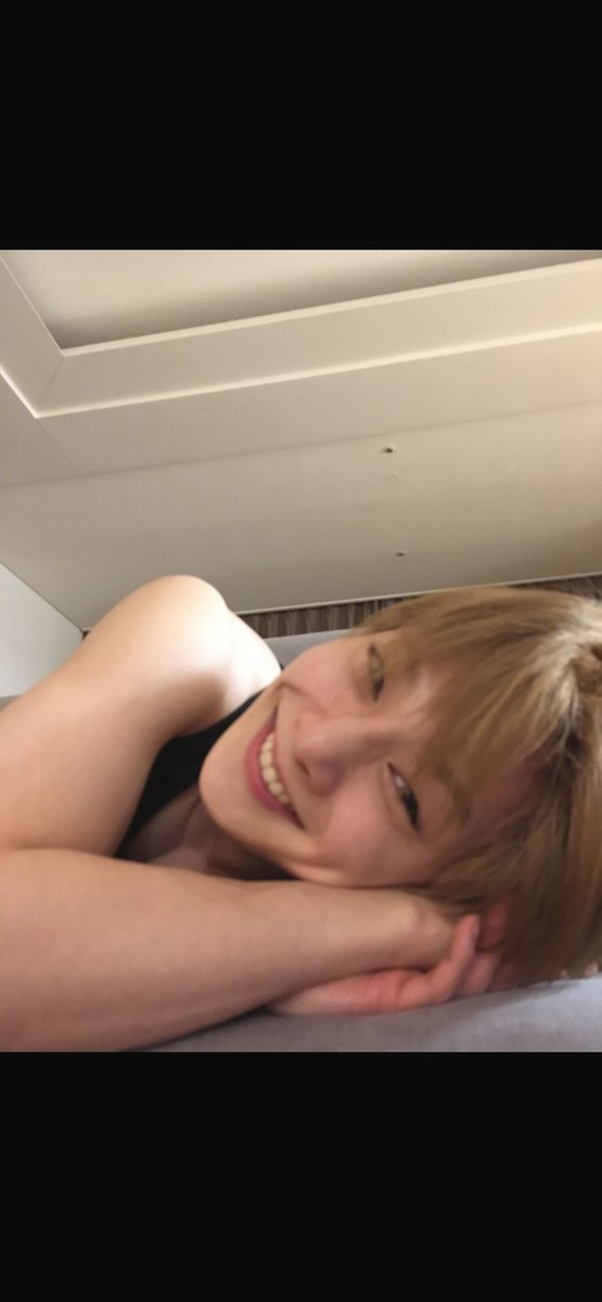 bnacna's tweet image. ☆ maknae on top ☆

#StaySelcaDay #SSD #Skz #StrayKids #아이엔 #Jeongin