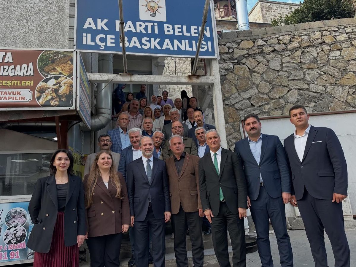 Belen İlçe Başkanlığımızda İlçe Danışma Meclisi toplantımızı dava arkadaşlarımızın coşkulu katılımıyla gerçekleştirdik.

El ele gönül gönüle, Milletin Adamının izinde, Milletimizin emrindeyiz.

Adında AK Işığında İstiklal