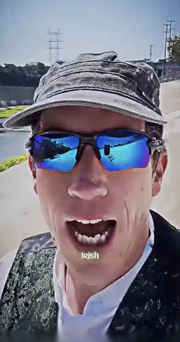 ꩜ (@graduatinglife) on Twitter photo 