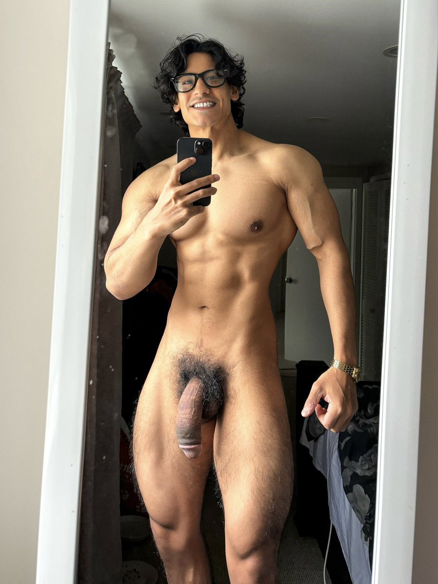NYC_Dame's tweet photo. BrownBoyFit https://t.co/MBYO0cVx8S