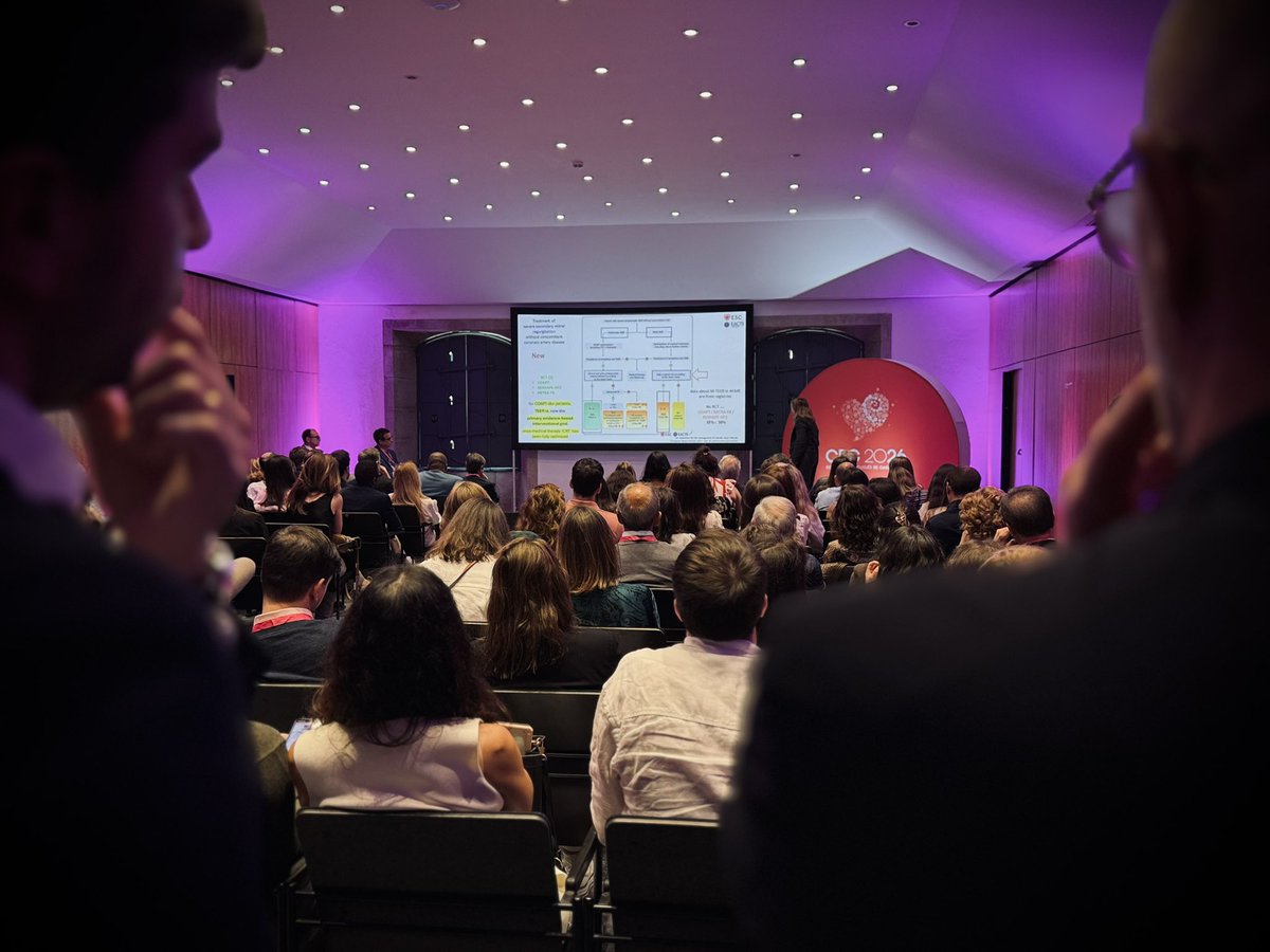 gpiresmorais's tweet photo. A packed room to discuss #heartfailure and secondary MR strategies and evidence at #CPC2026! #CPCinMotion @spcardio @escardio https://t.co/yMF5FEw6gK