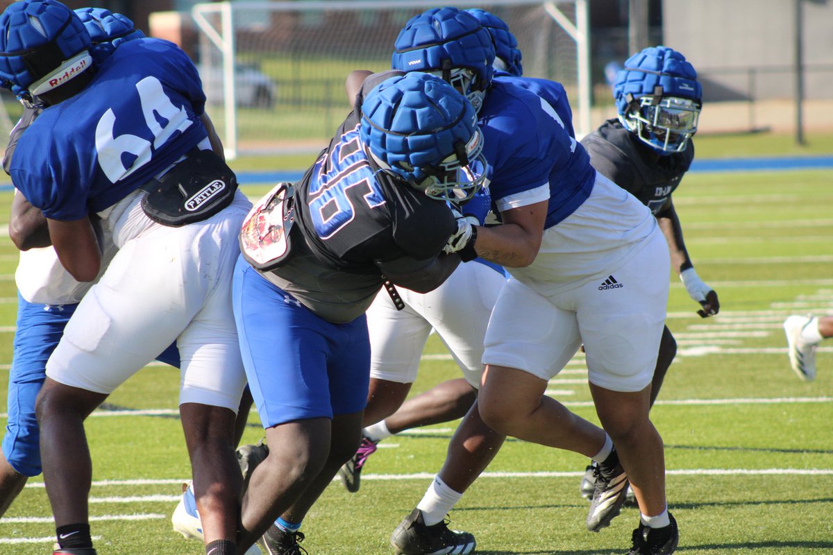 JaydenOhara55's tweet photo. Spring Ball ✅✅
#AGTG
#Jucoproduct https://t.co/aiNr3Q0QPM
