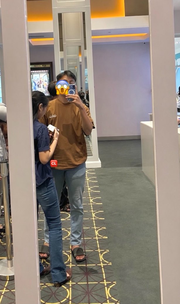 affhiyydeck's tweet photo. yipiyy kita ketemuan lagi n nongston ‘tunggu aku sukses nanti’, seruu n ini last date sebelum kita LDR lagiyy hihi si gemeaz ku syedihh, it’s ok kita pasti bakal ngedate teruss pas aku balik🤗🤏🏻
26-3-2026 https://t.co/Z53hjlLYFc