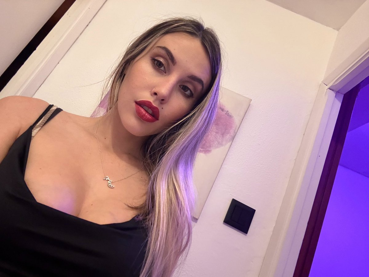 DIOSALOLA|FINDOM🔮 tweet media